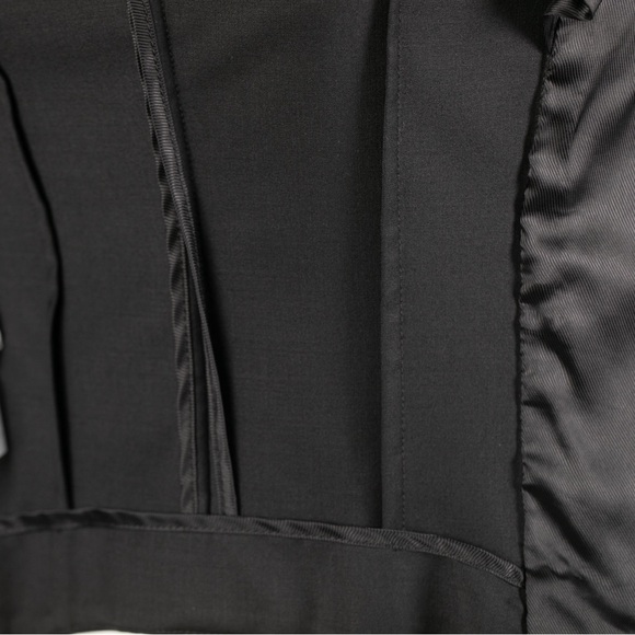 BCBGMAXAZRIA Classy Black Blazer, Short Back & Long Front, XS (One of a Kind) - Picture 7 of 8